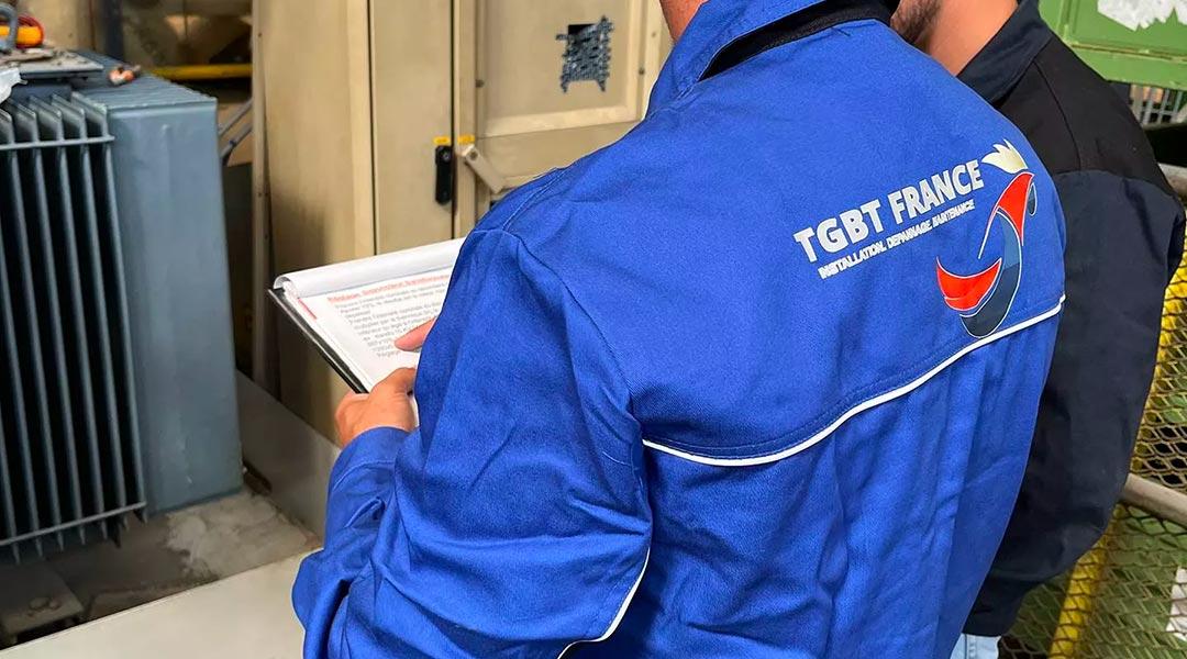 Les Avantages des Postes Préfabriqués en Haute Tension